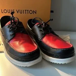 Like new in original box! Louis Vuitton shoes with canvas, red and black colors. LOUIS VUITTON BY VIRGIL ABLOH RED PRODUCT RED SNEAKERS  main image 4